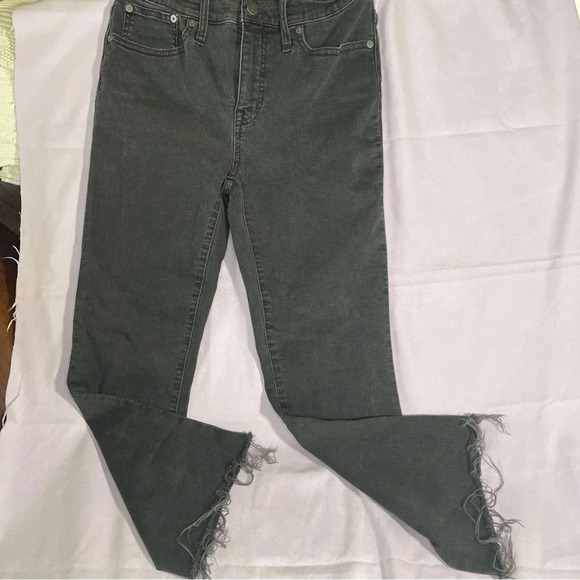 Women's Madewell Jeans, Black, Size 26, Frayed Hems (intentional) - Picture 1 of 4